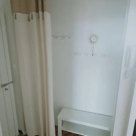 公寓 T4 Meuble Proche Commodites *